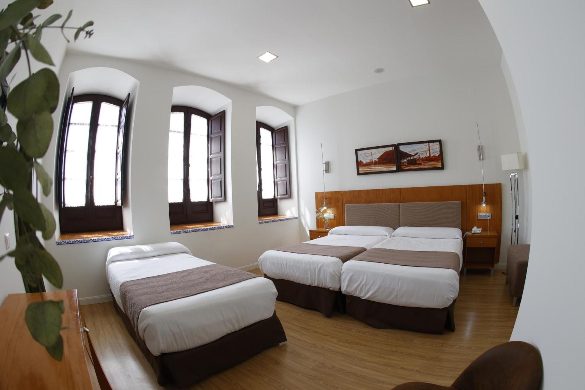 Hotel El Carmen 푸엔테-헤닐 외부 사진
