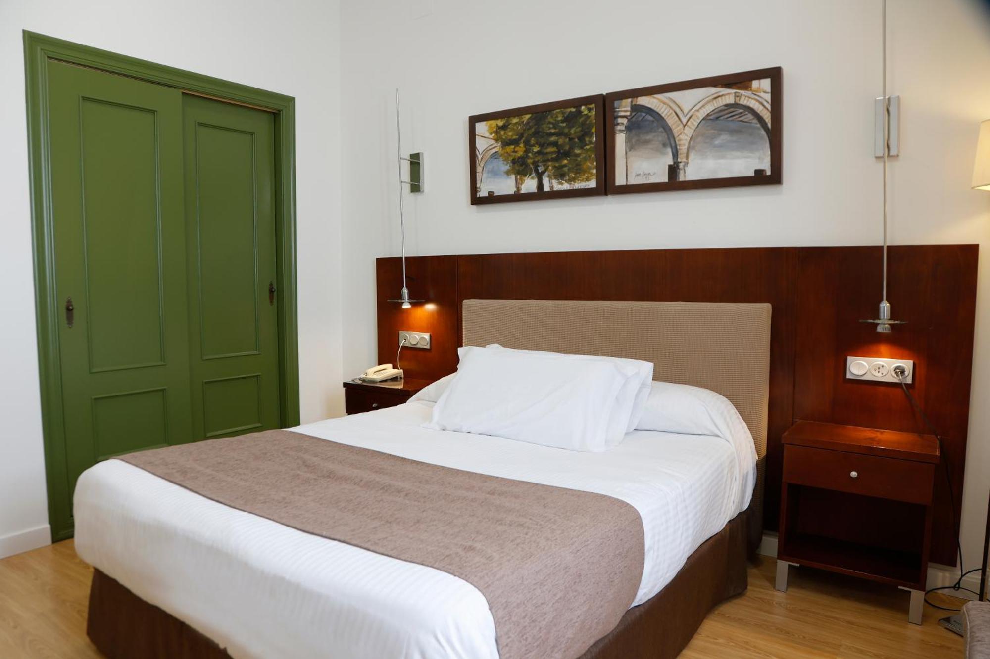 Hotel El Carmen 푸엔테-헤닐 외부 사진
