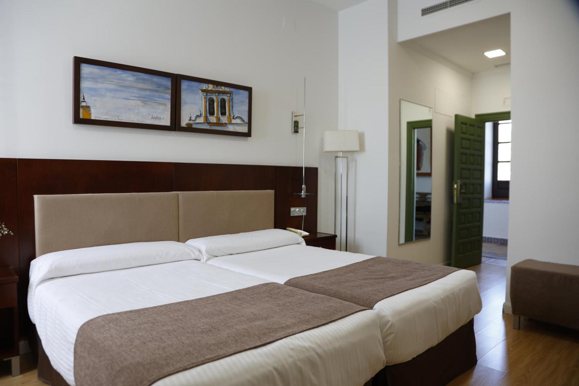 Hotel El Carmen 푸엔테-헤닐 외부 사진