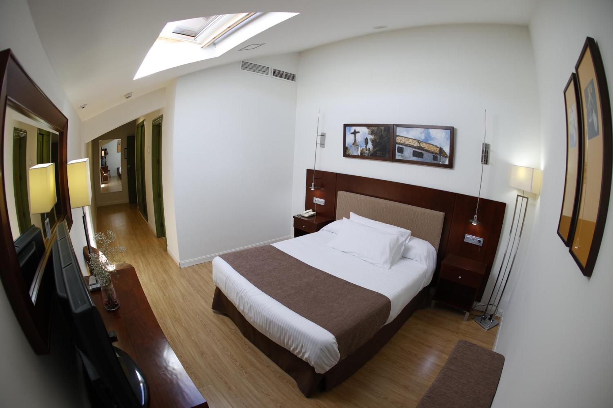 Hotel El Carmen 푸엔테-헤닐 외부 사진