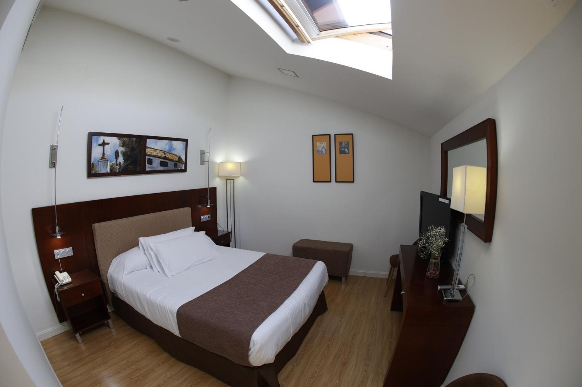 Hotel El Carmen 푸엔테-헤닐 외부 사진