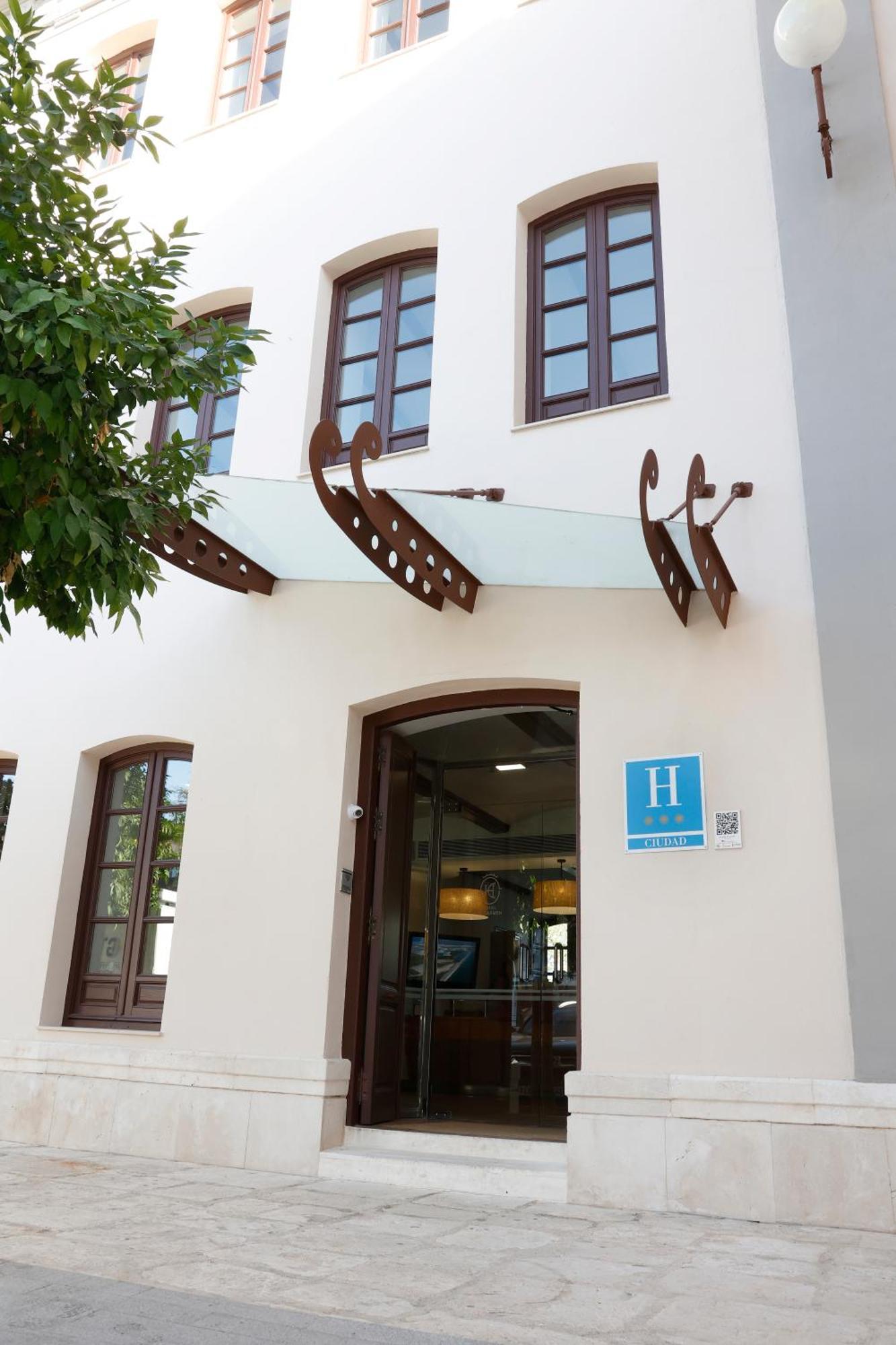 Hotel El Carmen 푸엔테-헤닐 외부 사진