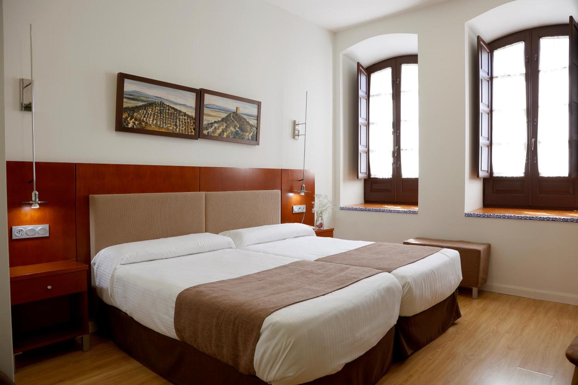 Hotel El Carmen 푸엔테-헤닐 외부 사진